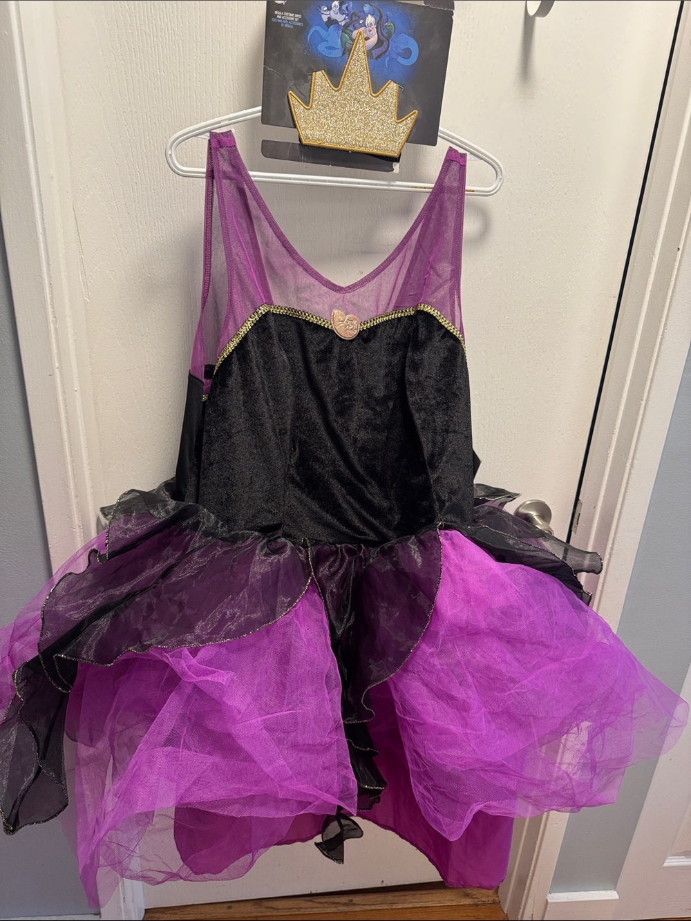 Disney Store Ursula Dress Costume size XL NWT